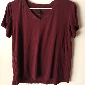 maroon t-shirt from tilly’s